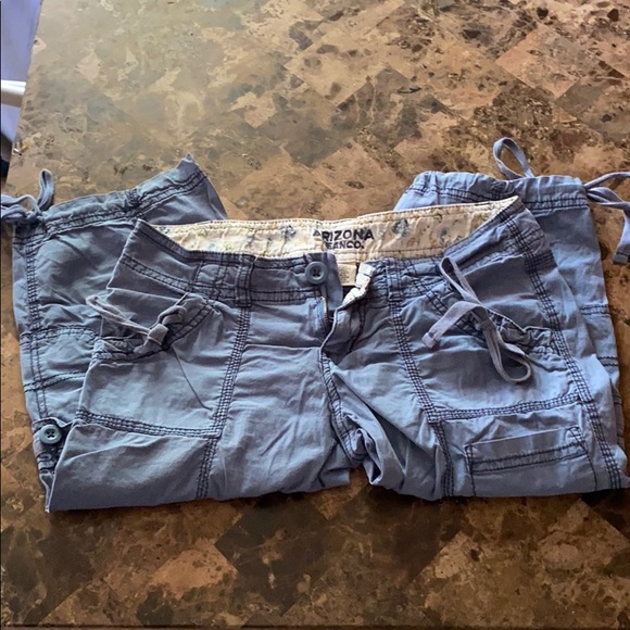 Arizona Jean Company Pants - Arizona Capri shorts size 1 slate blue
